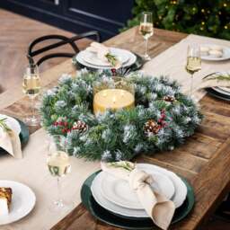 Frosted Berry & Pine Cone Wreath - Christow - thumbnail 6