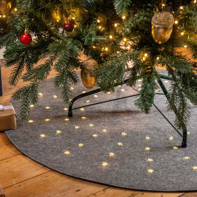 Light Up Christmas Tree Mat with LED Stars - Christow