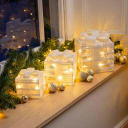 Light Up Cotton & Hessian Christmas Presents – Set of 3 - Christow - thumbnail 3