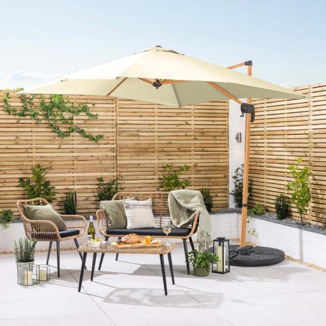 Roma Wood-Effect Cantilever Parasol – 2.5m - Christow