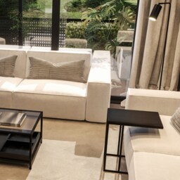 Nebbia Side Table - thumbnail 3