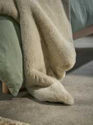 Cosy Luxe Faux Fur Throw - Cream - thumbnail 3