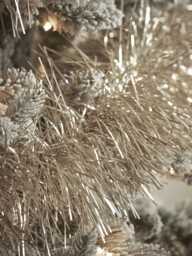 Sumptuous Tinsel Garland - Pearly - thumbnail 2