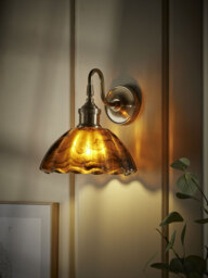 Amber Scalloped Wall Light - thumbnail 2