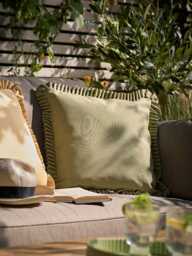 Thistlefrill Outdoor Cushion - Green