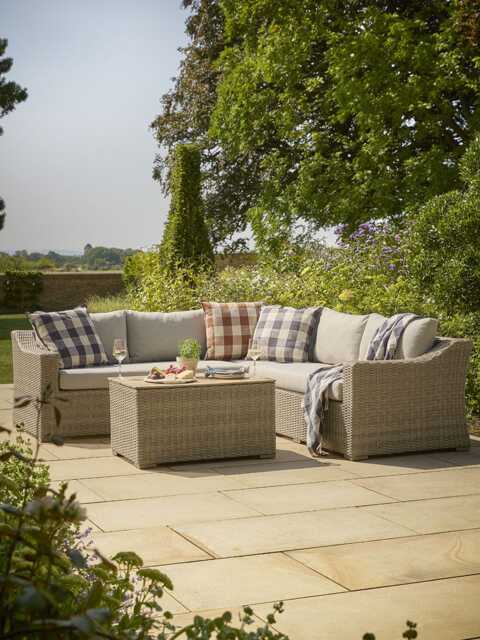 Oland Corner Set - image 1