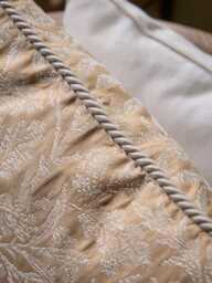 Acorn Wood Cushion - Yellow - thumbnail 3