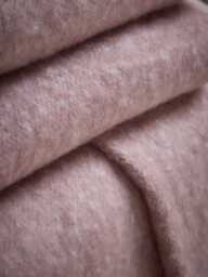 Cosy Doze Throw - Blush - thumbnail 3