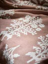 Heritage Pink Tasselled Throw - thumbnail 3
