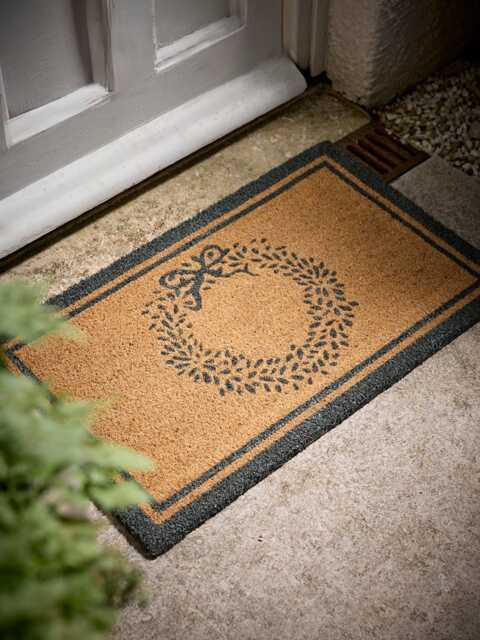 Festive Wreath Doormat - image 1
