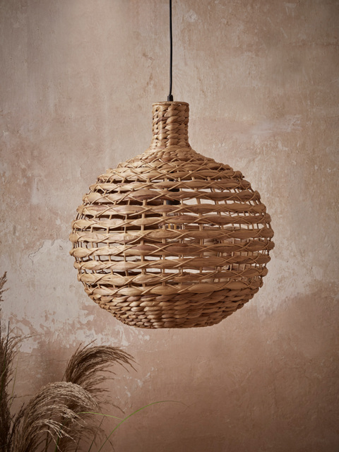 Round Seagrass Pendant - image 1