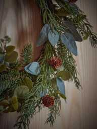 Scandi Pine Wreath - thumbnail 2