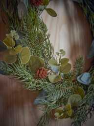 Scandi Pine Wreath - thumbnail 3