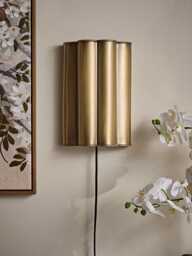 Scalloped Brass Wall Light