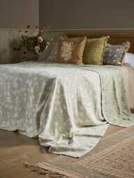 Jacquard Acre Bedspread - thumbnail 1