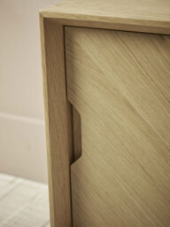 Chevron Oak Media Unit - thumbnail 3