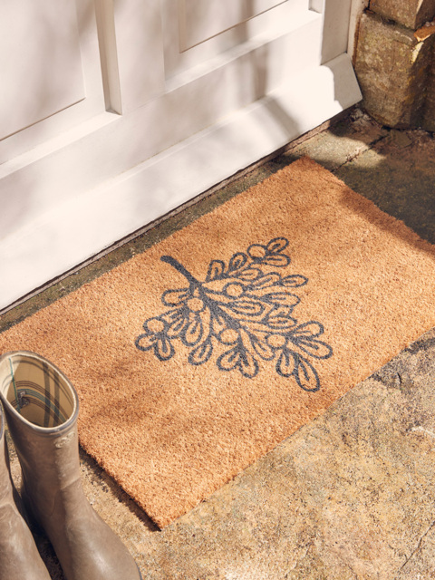 Mistletoe Doormat - image 1