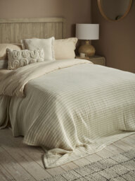 Comillas Bedspread - thumbnail 1