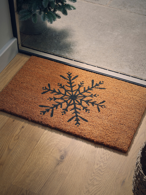 Winter Snowflake Doormat - image 1