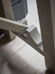 Renna Console Table - thumbnail 3