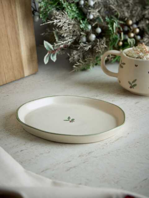 Small Holly Serving Plate - image 1