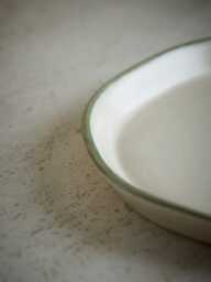 Small Holly Serving Plate - thumbnail 3