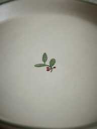 Small Holly Serving Plate - thumbnail 5