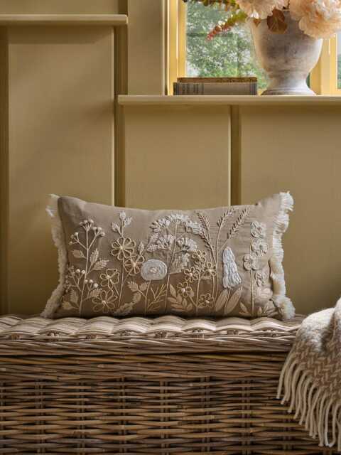 Hedgerow Cushion - Natural - image 1