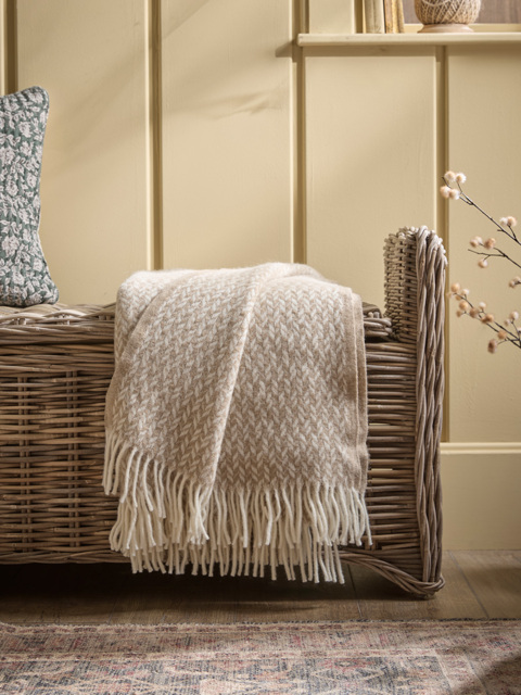 Soft Wool Diamond Throw - Barley - image 1