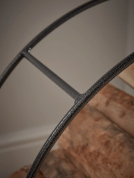 Round Log and Kindling Holder - thumbnail 3