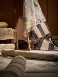Maudie Woven Rug - Medium - thumbnail 4
