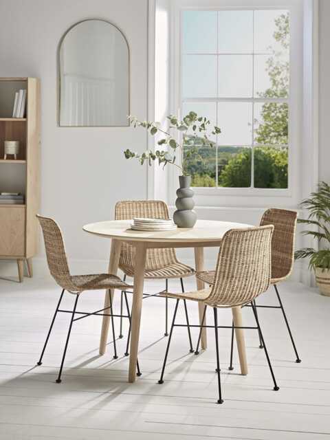 Chevron Oak Round Dining Table - 4 Seater - image 1