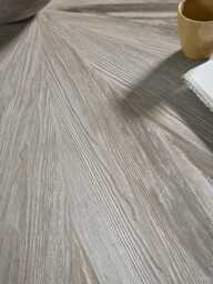Hoorn Dining Table - thumbnail 5