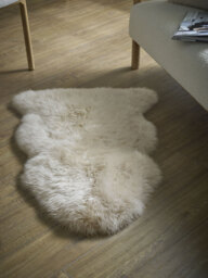 Sumptuous Sheepskin Single Rug - Natural