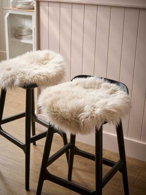 Sumptuous Sheepskin Seat Pad - Natural - image 1