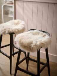 Sumptuous Sheepskin Seat Pad - Natural
