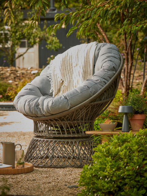 Issuri Indoor Outdoor Swivel Chair - image 1