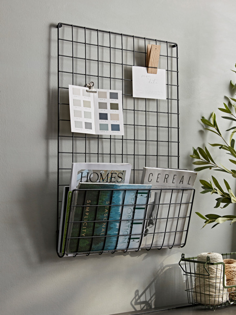 Wire Hanging Magazine Rack - image 1