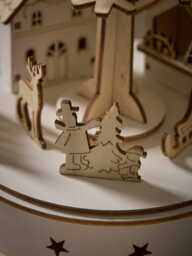 Christmas Tree Wooden Lit Village - thumbnail 5