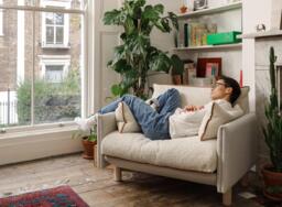 Cozy 1.5 Seater Sofa - Natural Cotton - thumbnail 7