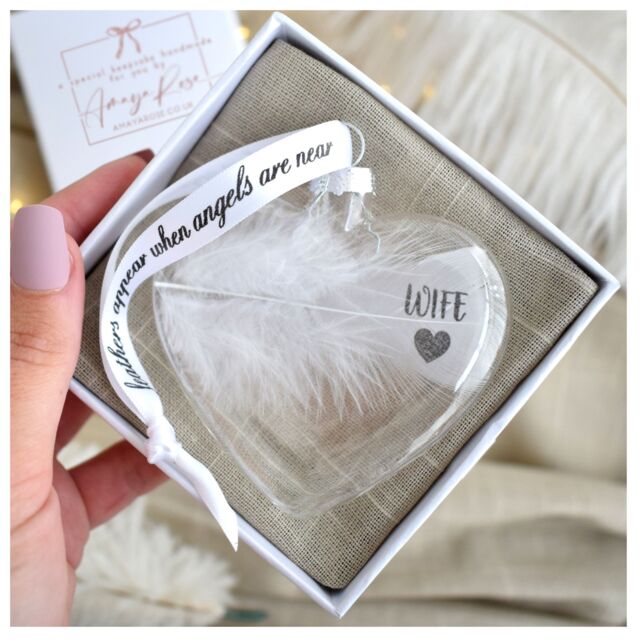 Amaya Rose Ltd In Memory of WIFE Feather Heart Bauble Gift Boxed in Clear
