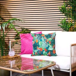 icon Indoor & Outdoor Waterproof Cushion, Parrot & Pink (4-Pack) - Size: 43 cm x 43 cm - thumbnail 4