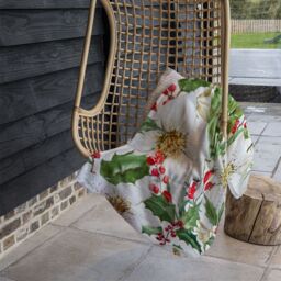 Benjamin Tate Design Watercolour Christmas Pattern Blanket in Natural - Size: 120 cm x 150 cm - thumbnail 4