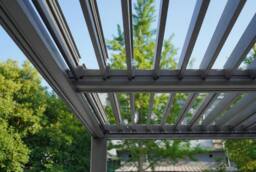 Outdoor Living 3m x 3m Aluminium Pergola with Manual Louvre Roofing in Charcoal - thumbnail 6