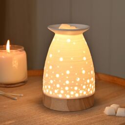 Hestia Ribbed Aroma Lamp in White