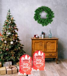 "Shatchi Red Felt ""Merry Christmas"" Sack Festive Bag for Gifts & Holiday Decorations" - thumbnail 2