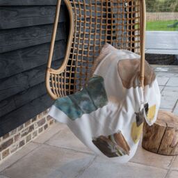 Benjamin Tate Design Handbag Collage Blanket in Natural - Size: 120 cm x 150 cm - thumbnail 4