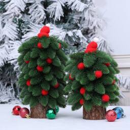 Leaper Little Red Riding Hood Artificial Christmas Tree in Green - Size: 26 cm x 18 cm - thumbnail 1