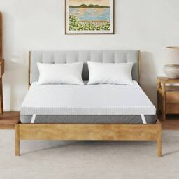 Lavio 4 Inch Mattress Topper King Cooling Memory Foam Pressure Relief in White - thumbnail 3