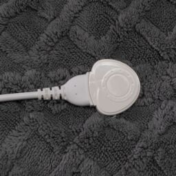 Neo Electric Cable Knit Effect Heated Throw Reversible Blanket in Grey - Size: 130 cm x160 cm - thumbnail 7